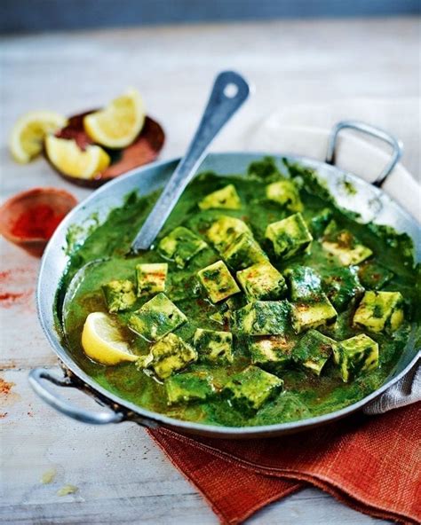 Saag Paneer: Indulge Your Taste Buds with a Creamy Explosion of Spinach and Cottage Cheese